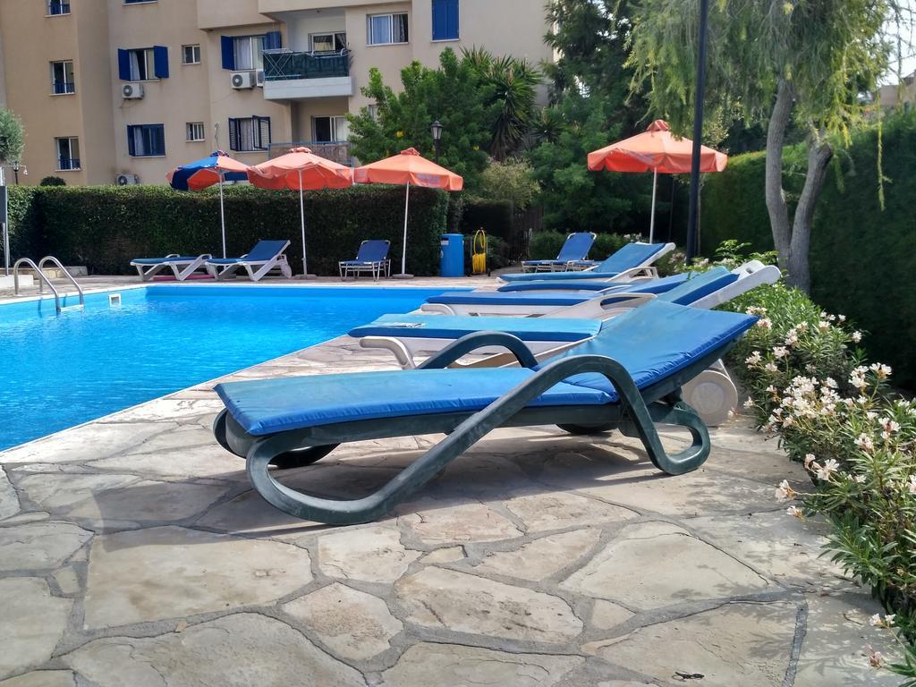 Kings Apartment With Private Garden Paphos Exterior foto
